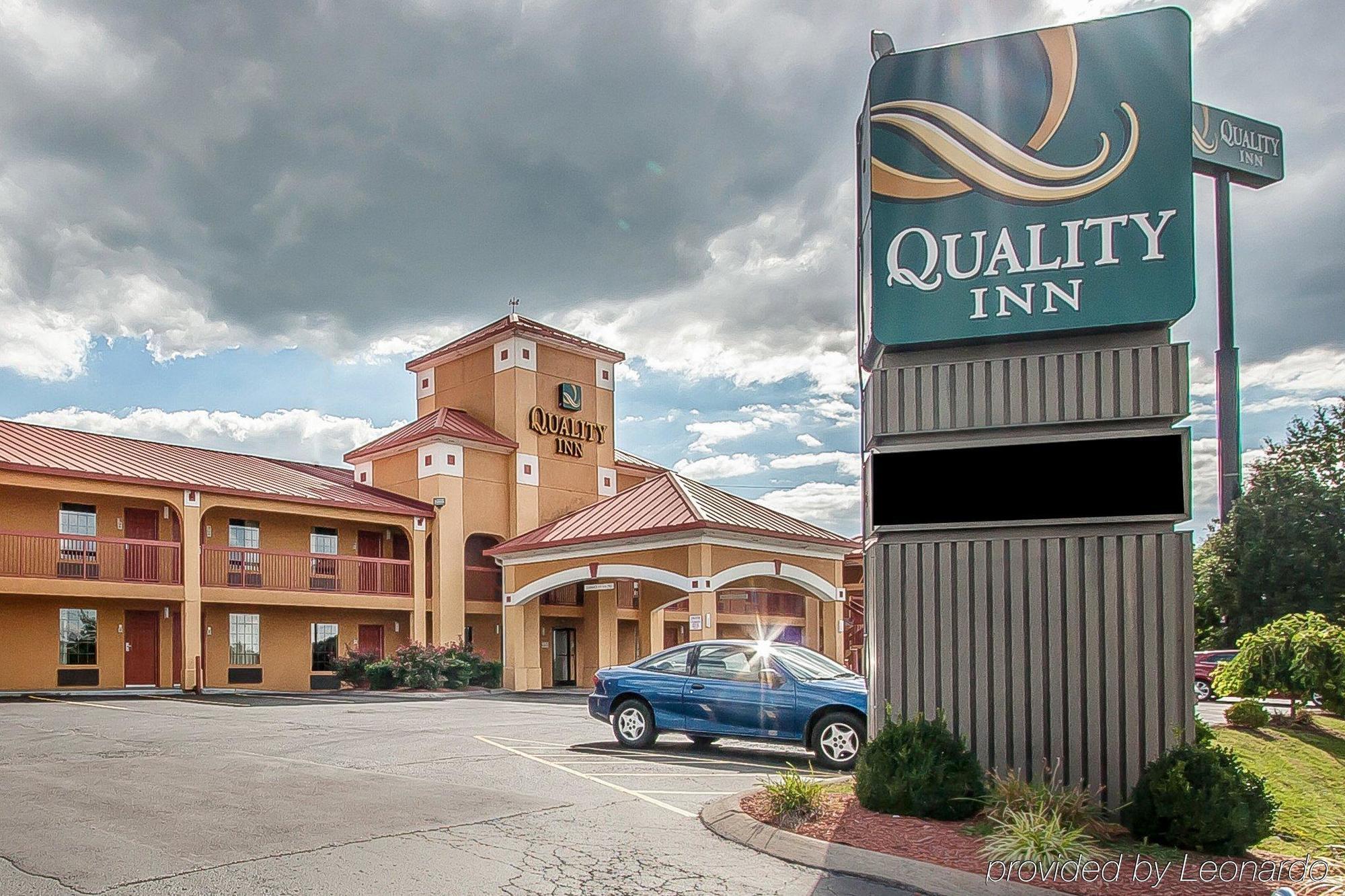 Quality Inn - וויט האוס מראה חיצוני תמונה